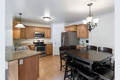 661 S 2220 W #202, Pleasant Grove, UT 84062 - Photo 9