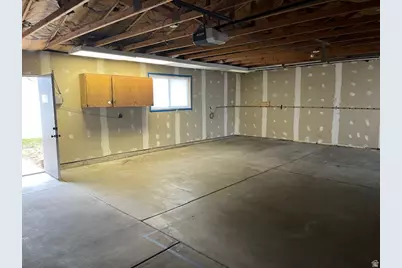 3853 W 5820 S, Taylorsville, UT 84129 - Photo 31