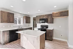 1648 S Windsong Dr, Santaquin, UT 84655 - Photo 9