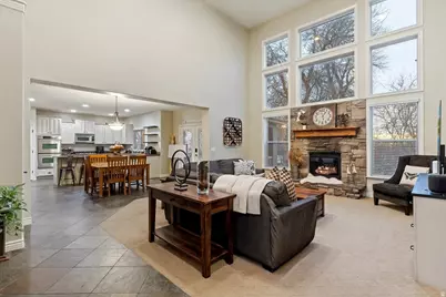 431 N 1050 E, Layton, UT 84040 - Photo 3