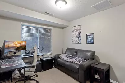 431 N 1050 E, Layton, UT 84040 - Photo 43