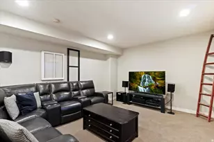 431 N 1050 E, Layton, UT 84040 - Photo 31