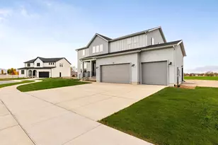 1017 E 250 St S, Salem, UT 84653 - Photo 3