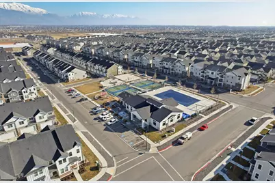 4224 W 2010 N #402, Lehi, UT 84048 - Photo 39