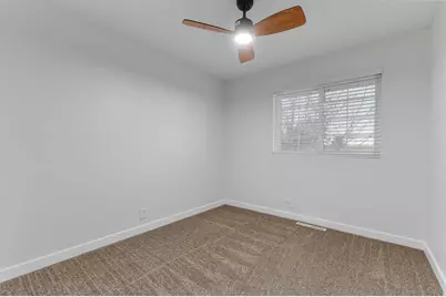 537 E 300 N, Kaysville, UT 84037 - Photo 21