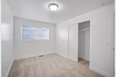 8255 S Adams St, Midvale, UT 84047 - Photo 5