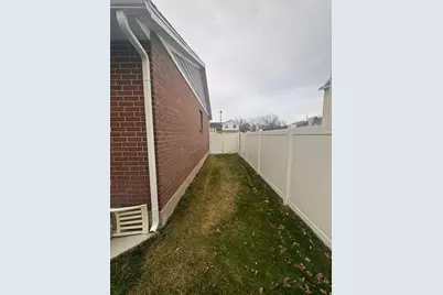 888 E Dupler Rd, Sandy, UT 84094 - Photo 21