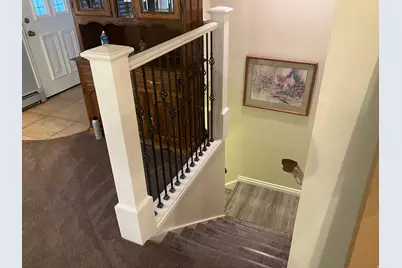 8227 S 560 E, Sandy, UT 84070 - Photo 9