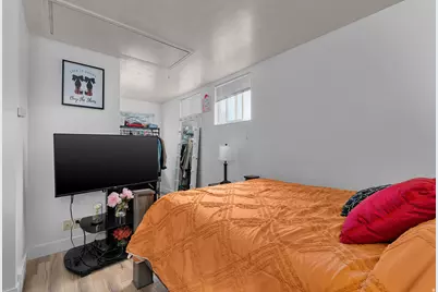 588 W Wolfe Grove Cir, Midvale, UT 84047 - Photo 13