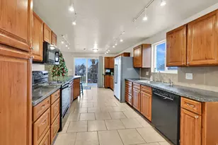 1629 E Juniper St, Layton, UT 84040 - Photo 15