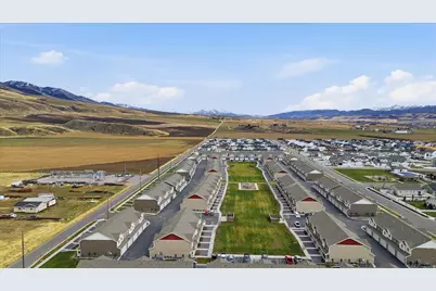 1564 E 460 S, Hyrum, UT 84319 - Photo 31