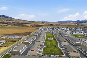 1564 E 460 S, Hyrum, UT 84319 - Photo 31