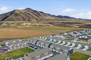 1564 E 460 S, Hyrum, UT 84319 - Photo 29