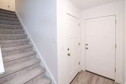 641 S Plum Creek Ln, Ogden, UT 84404 - Photo 3