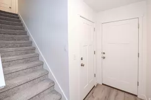 641 S Plum Creek Ln, Ogden, UT 84404 - Photo 3