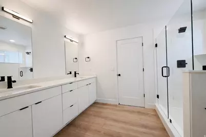 285 E Vaughn Ln #13, Midvale, UT 84047 - Photo 9