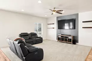 812 N Spring Ln, Spanish Fork, UT 84660 - Photo 7