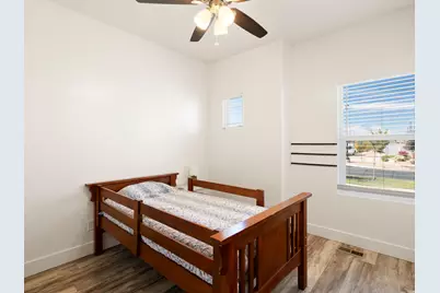 812 N Spring Ln, Spanish Fork, UT 84660 - Photo 17