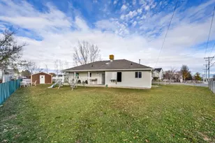 3084 Royal Wulff Ln, West Valley, UT 84120 - Photo 23