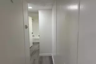 853 W Mount Nebo Dr S, Taylorsville, UT 84123 - Photo 13