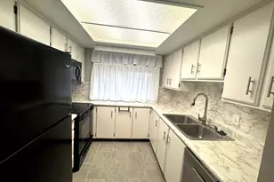 208 W Garden Park, Orem, UT 84057 - Photo 7