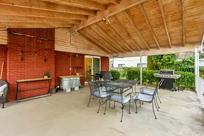 4281 S Lynne Ln, Holladay, UT 84124 - Photo 17