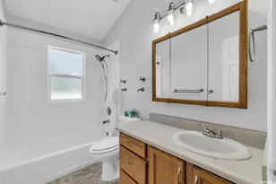 828 W Chartres Ave S, Sandy, UT 84070 - Photo 11