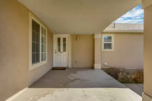828 W Chartres Ave S, Sandy, UT 84070 - Photo 19