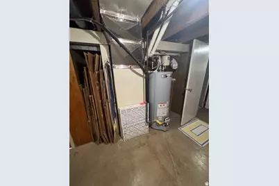 196 S Blue Mountain Dr, Monticello, UT 84535 - Photo 27