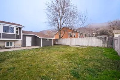 7 W Rice Ln, Farmington, UT 84025 - Photo 3