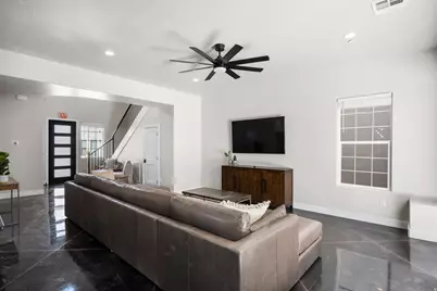 1460 S Windsor Pkwy W, Hurricane, UT 84737 - Photo 3