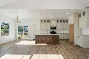 108 N 900 E, Hyde Park, UT 84318 - Photo 17