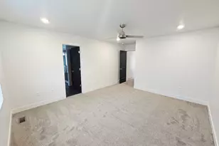 2846 W 2705 N, Plain City, UT 84404 - Photo 13