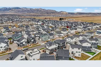 174 E Polaris Dr, Saratoga Springs, UT 84045 - Photo 11