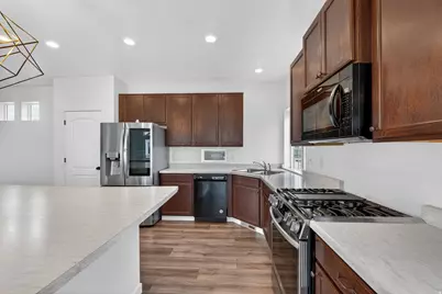 174 E Polaris Dr, Saratoga Springs, UT 84045 - Photo 17