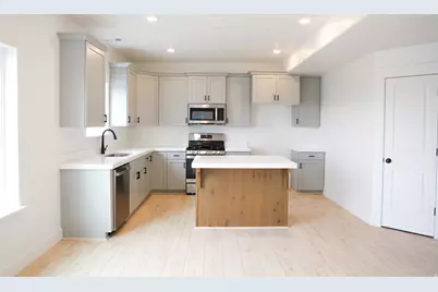 467 E 720 N Lot #7, Salem, UT 84653 - Photo 5