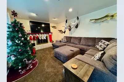 2581 W 5000 S, Roy, UT 84067 - Photo 3