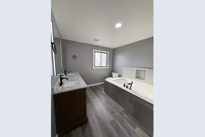 5577 W 4000 S, Hooper, UT 84315 - Photo 3