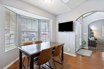 1427 W Silvercreek Dr, Layton, UT 84041 - Photo 9