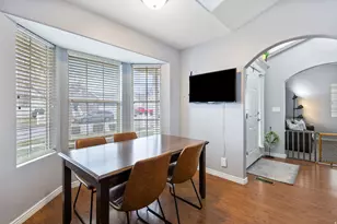 1427 W Silvercreek Dr, Layton, UT 84041 - Photo 9