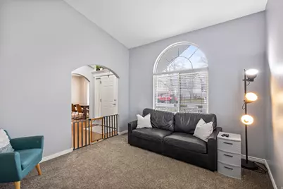 1427 W Silvercreek Dr, Layton, UT 84041 - Photo 11