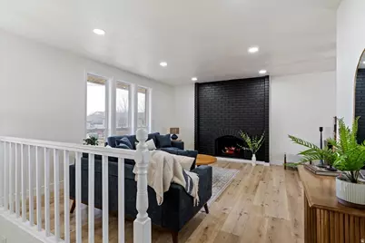 1212 N Virginia Ave, Harrisville, UT 84404 - Photo 3