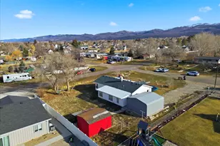 718 S 200 W, Mount Pleasant, UT 84647 - Photo 3