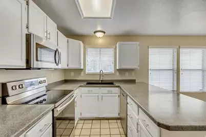 9733 S Quindaro Rd E, Sandy, UT 84070 - Photo 7