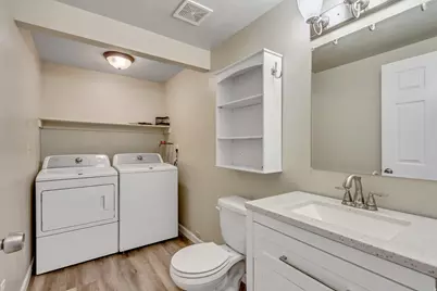 9733 S Quindaro Rd E, Sandy, UT 84070 - Photo 11