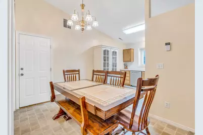 2026 N 1615 W, Clinton, UT 84015 - Photo 11