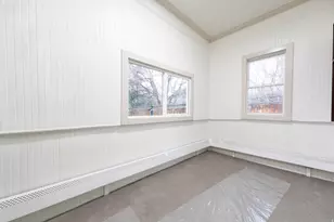 2250 S 2100 E, Salt Lake City, UT 84109 - Photo 11