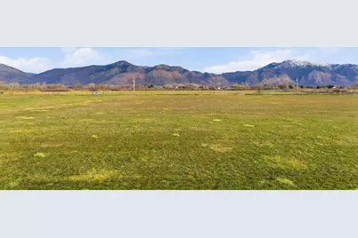 253 N 2800 St W #3R, Marriott-Slaterville City, UT 84404 - Photo 1