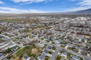 1032 W 1400 S, Woods Cross, UT 84087 - Photo 39