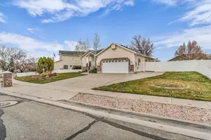 1032 W 1400 S, Woods Cross, UT 84087 - Photo 41